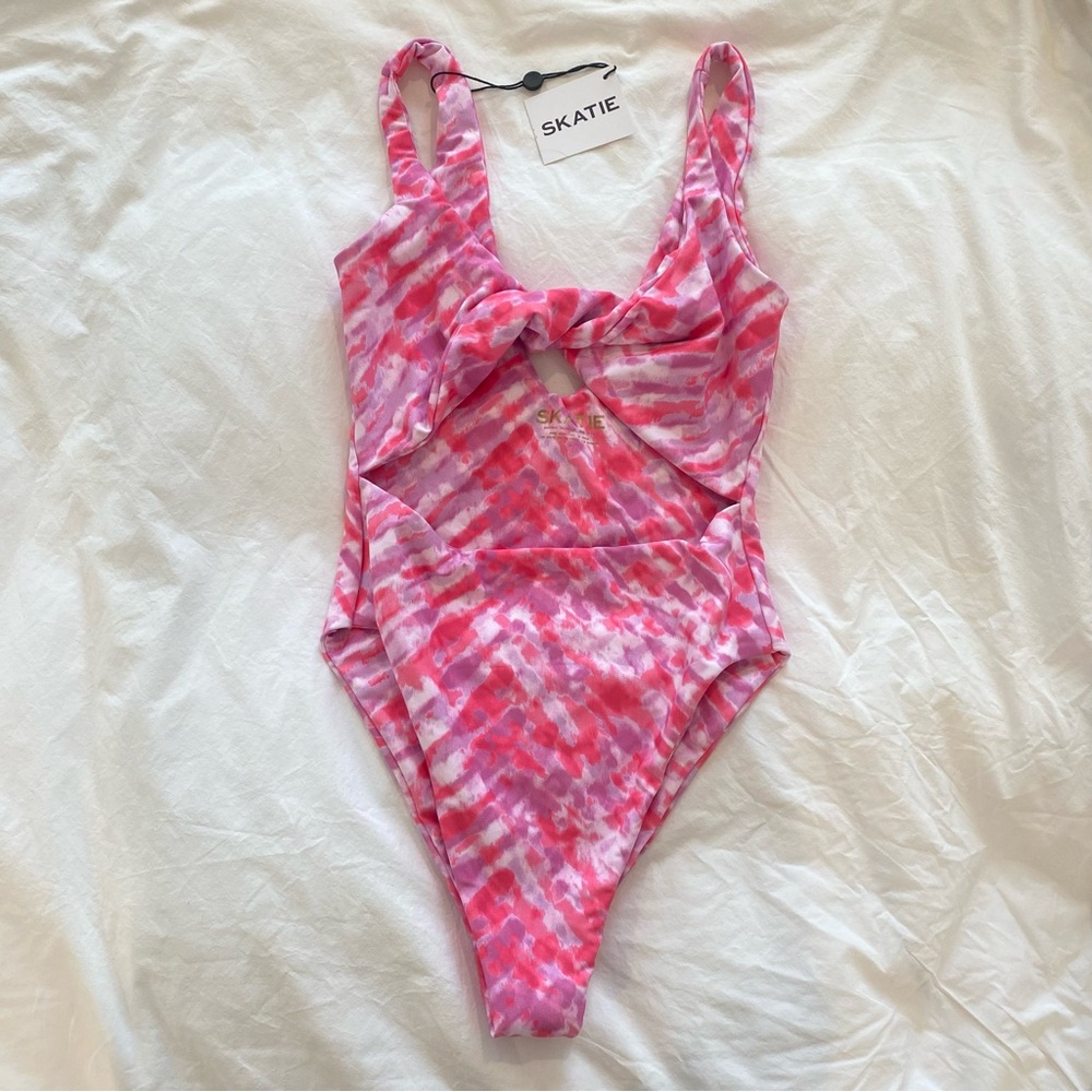NWT Skatie Chloe One Piece Moorea Small